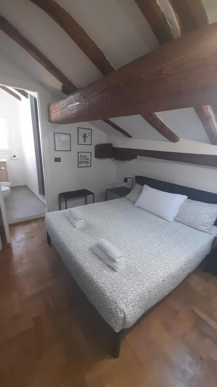 B&B And Home La Piazzetta Della Pioggia Bologna Buitenkant foto