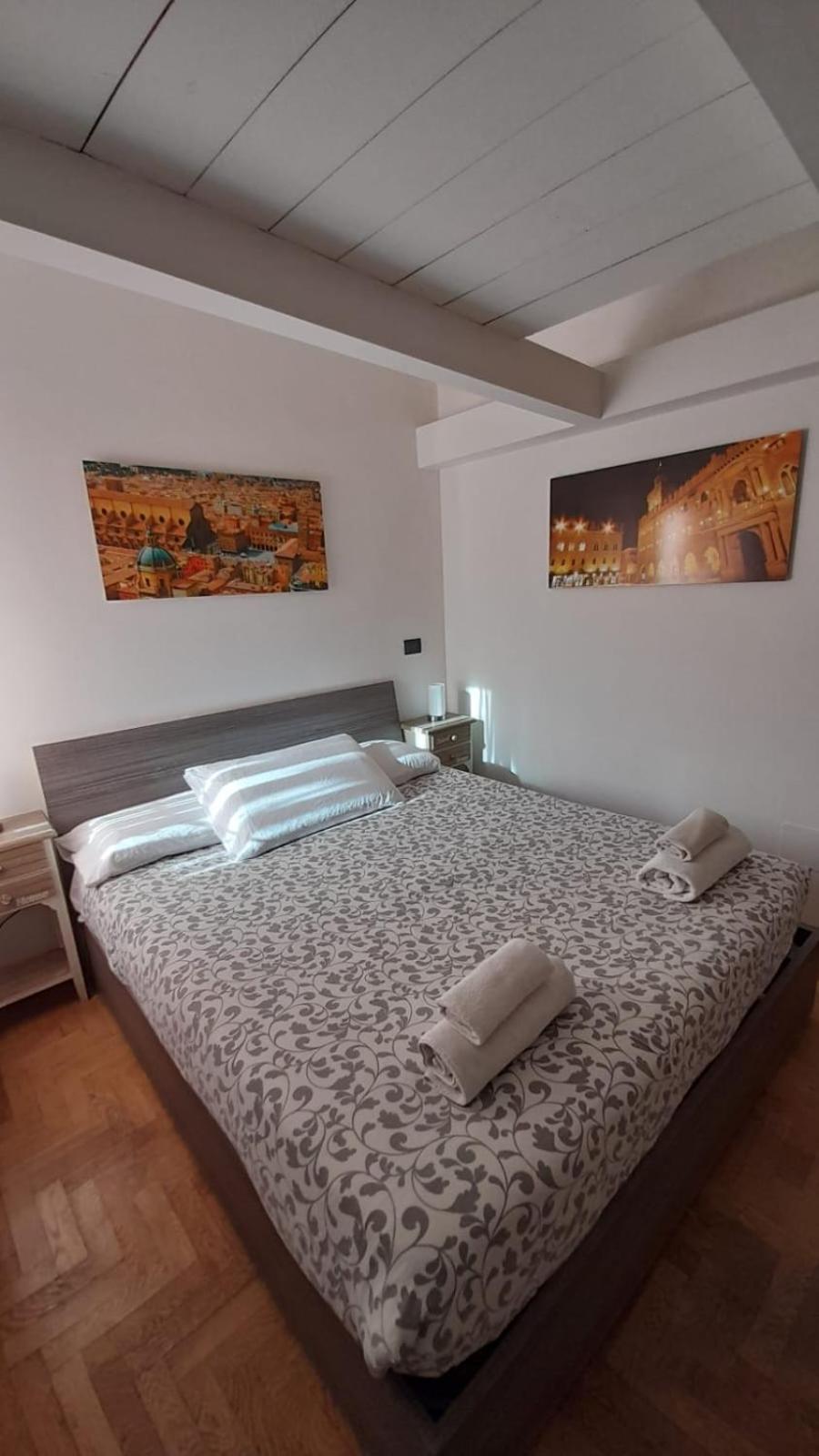 B&B And Home La Piazzetta Della Pioggia Bologna Buitenkant foto