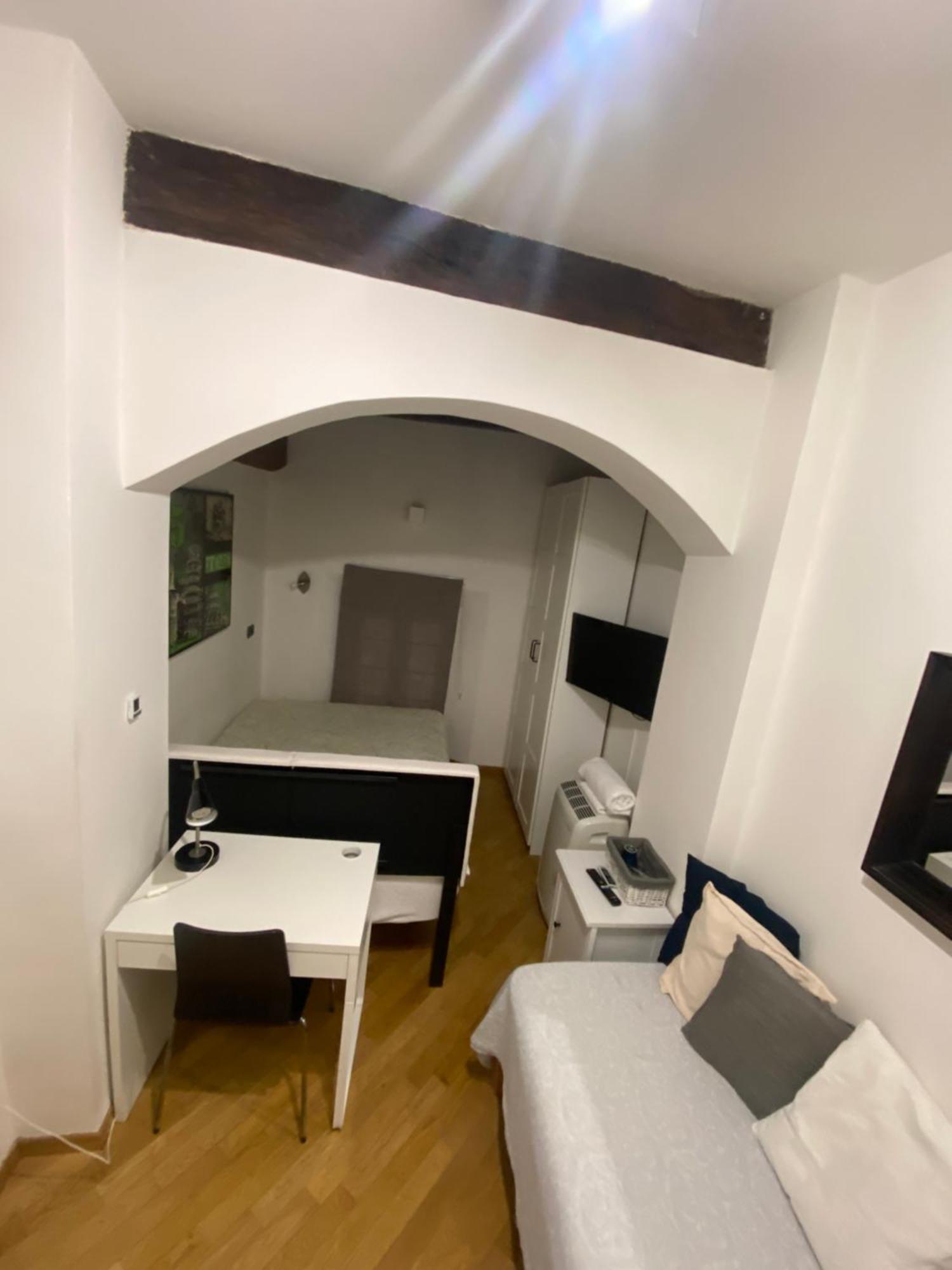 B&B And Home La Piazzetta Della Pioggia Bologna Buitenkant foto