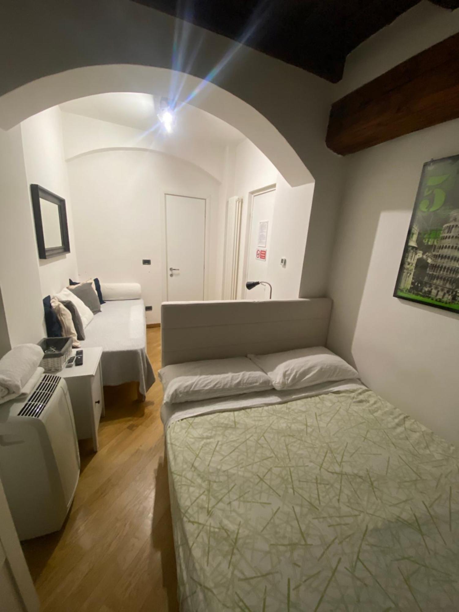 B&B And Home La Piazzetta Della Pioggia Bologna Buitenkant foto